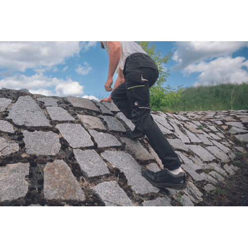 L-SURE DAWSON pants black